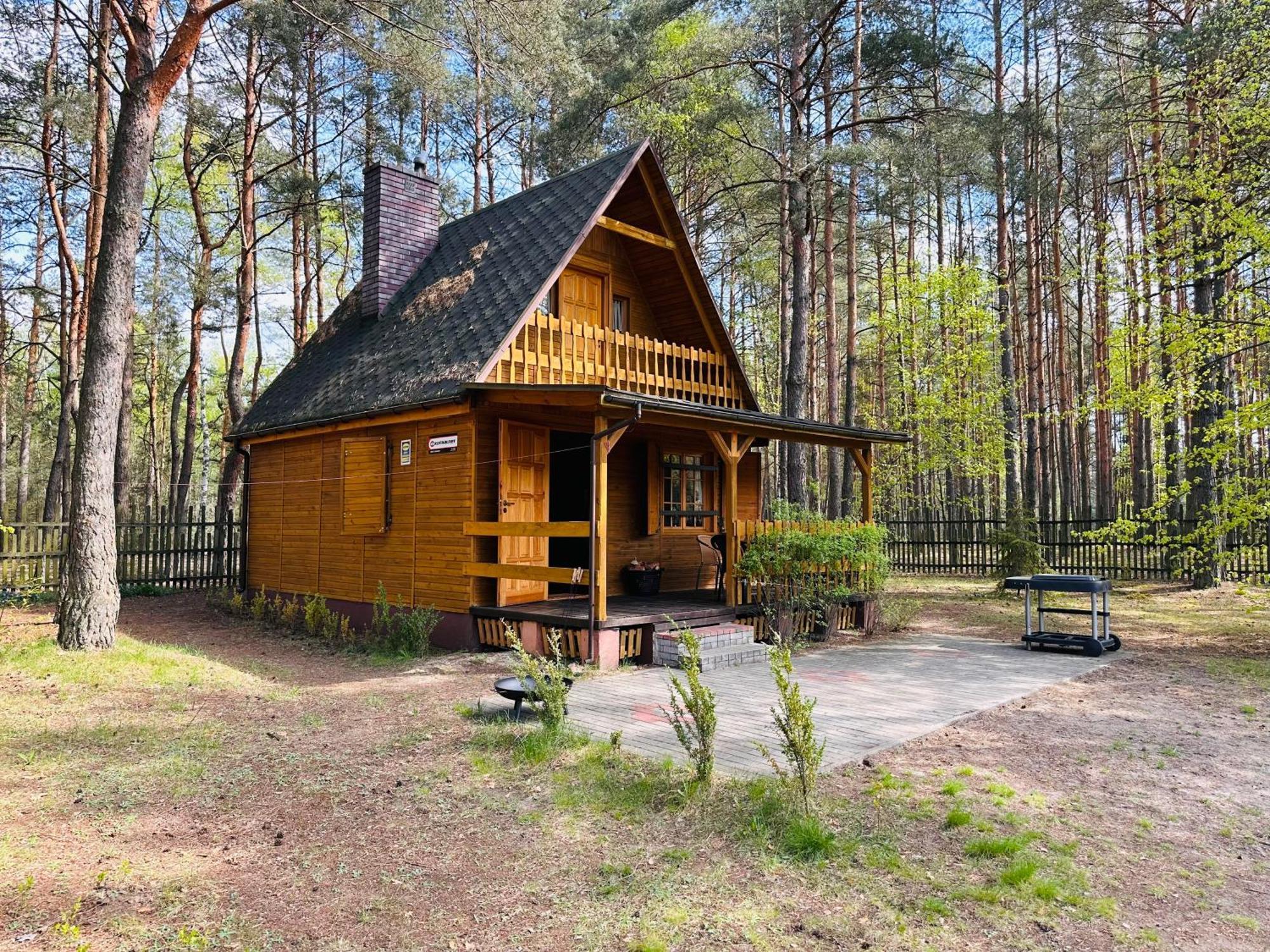 Lesniczowka Villa Rzadza Exterior photo