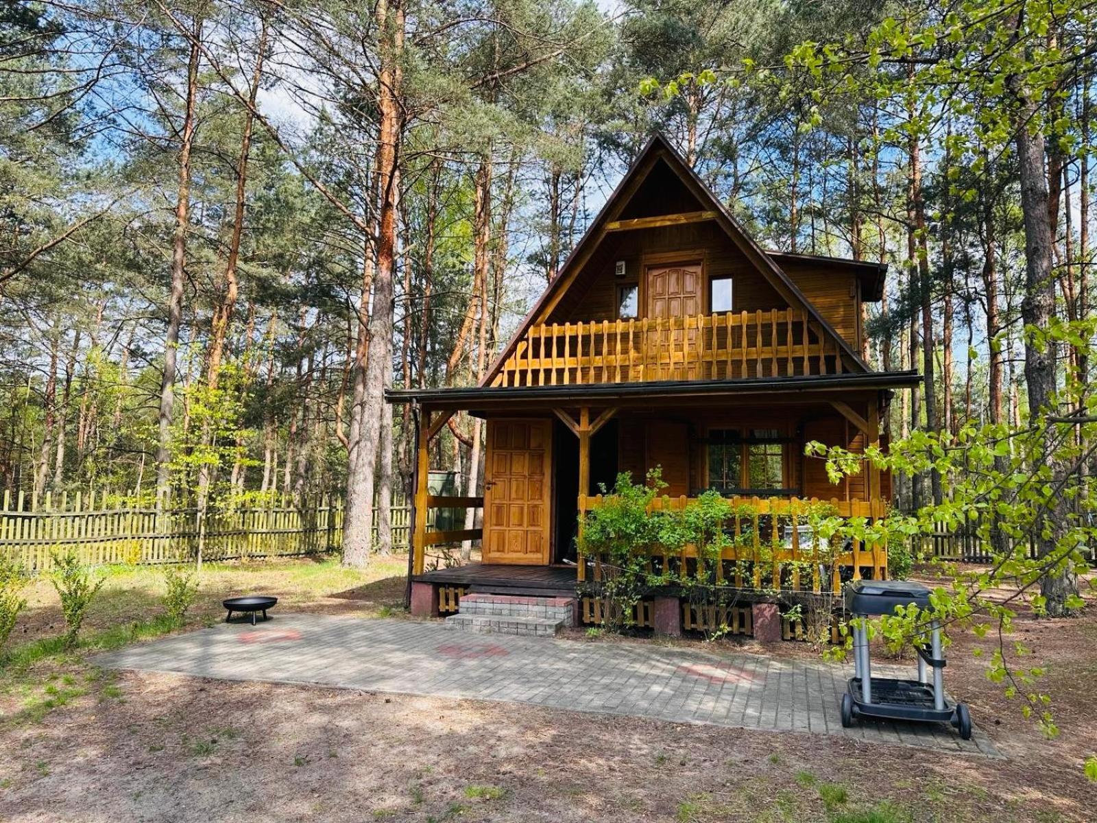 Lesniczowka Villa Rzadza Exterior photo